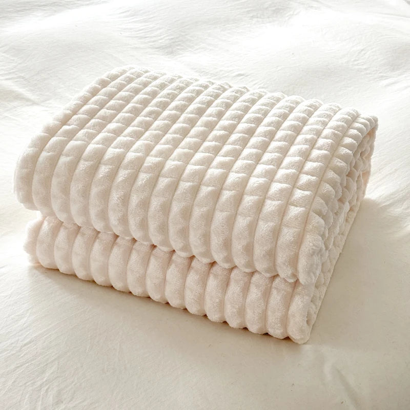 Couleur : Crème - plaid à carreaux en relief plié sur un lit