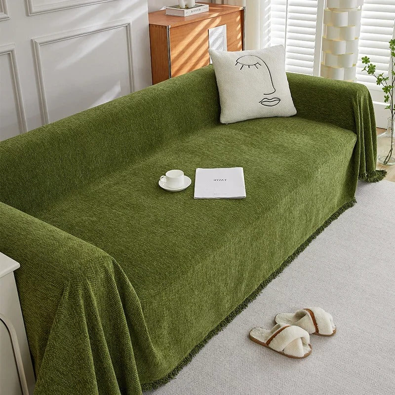 Couleur : Vert mousse - Jeté de canapé en chenille à chevrons vert mousse posé sur un canapé